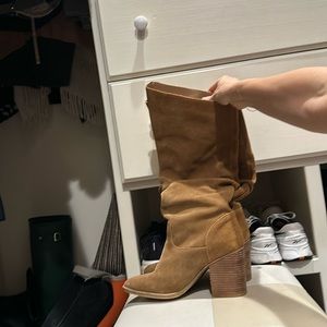 Steve Madden Savas Tan suede boots